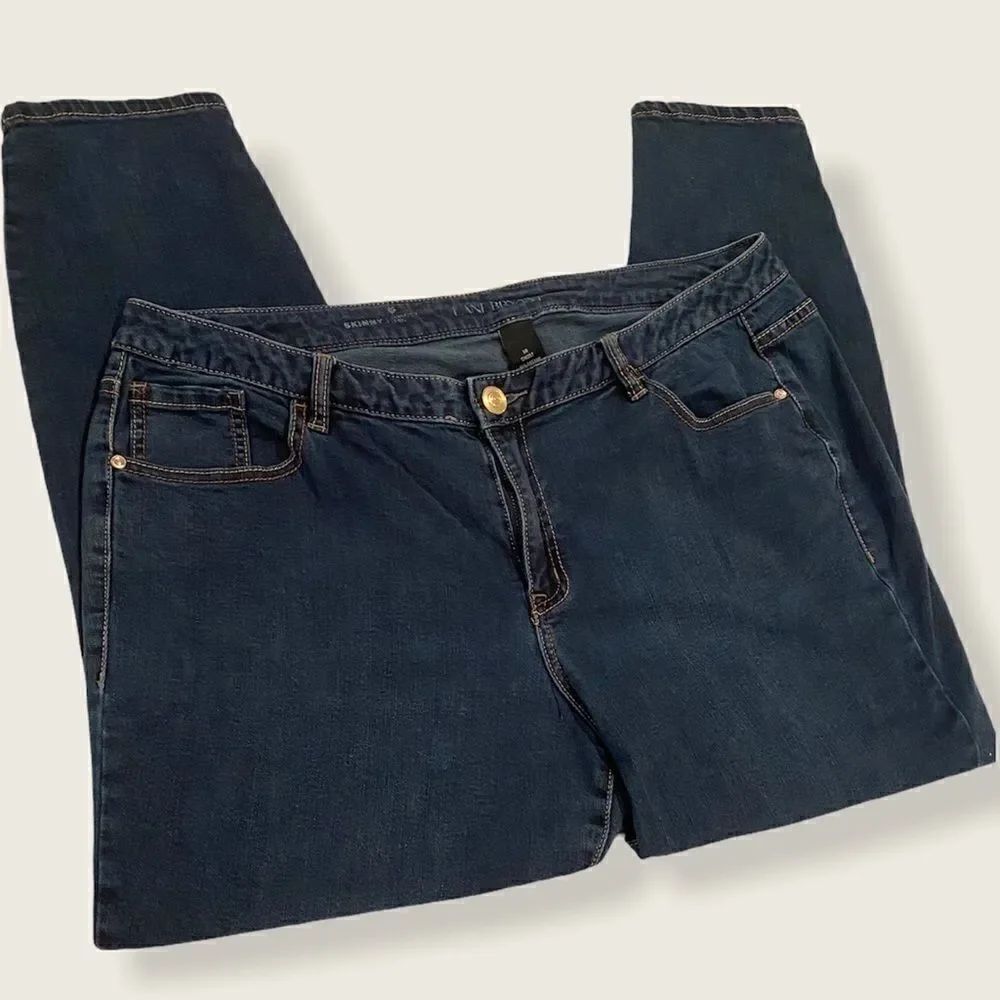 Lane Bryant Jeans Size 18 Short